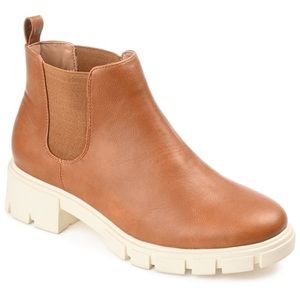 Brinley Co. Womens Tru Comfort Foam™ Chelsea Bootie